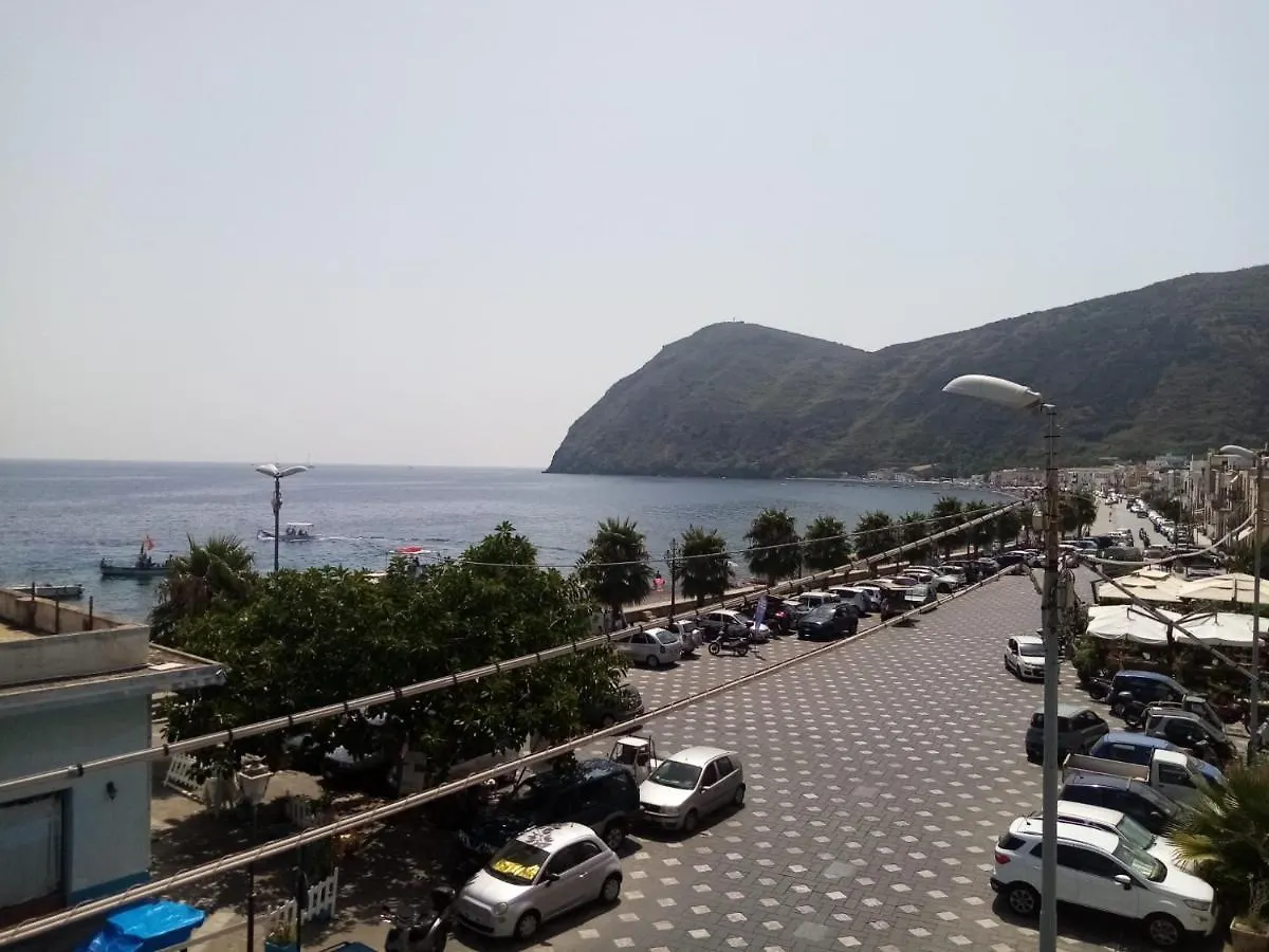 Case Nta Praya Canneto  Canneto (Lipari)