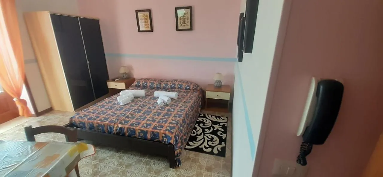 Case Nta Praya Canneto  Włochy