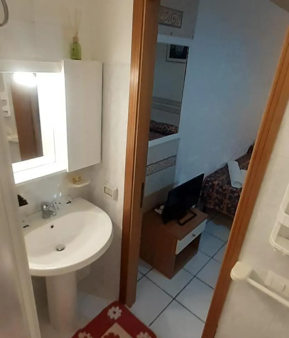 Case Nta Praya Canneto  0*, Canneto (Lipari)